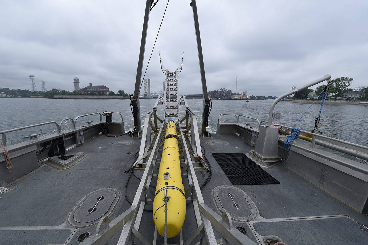Redesigned Bluefin-12 UUV On Boat 1