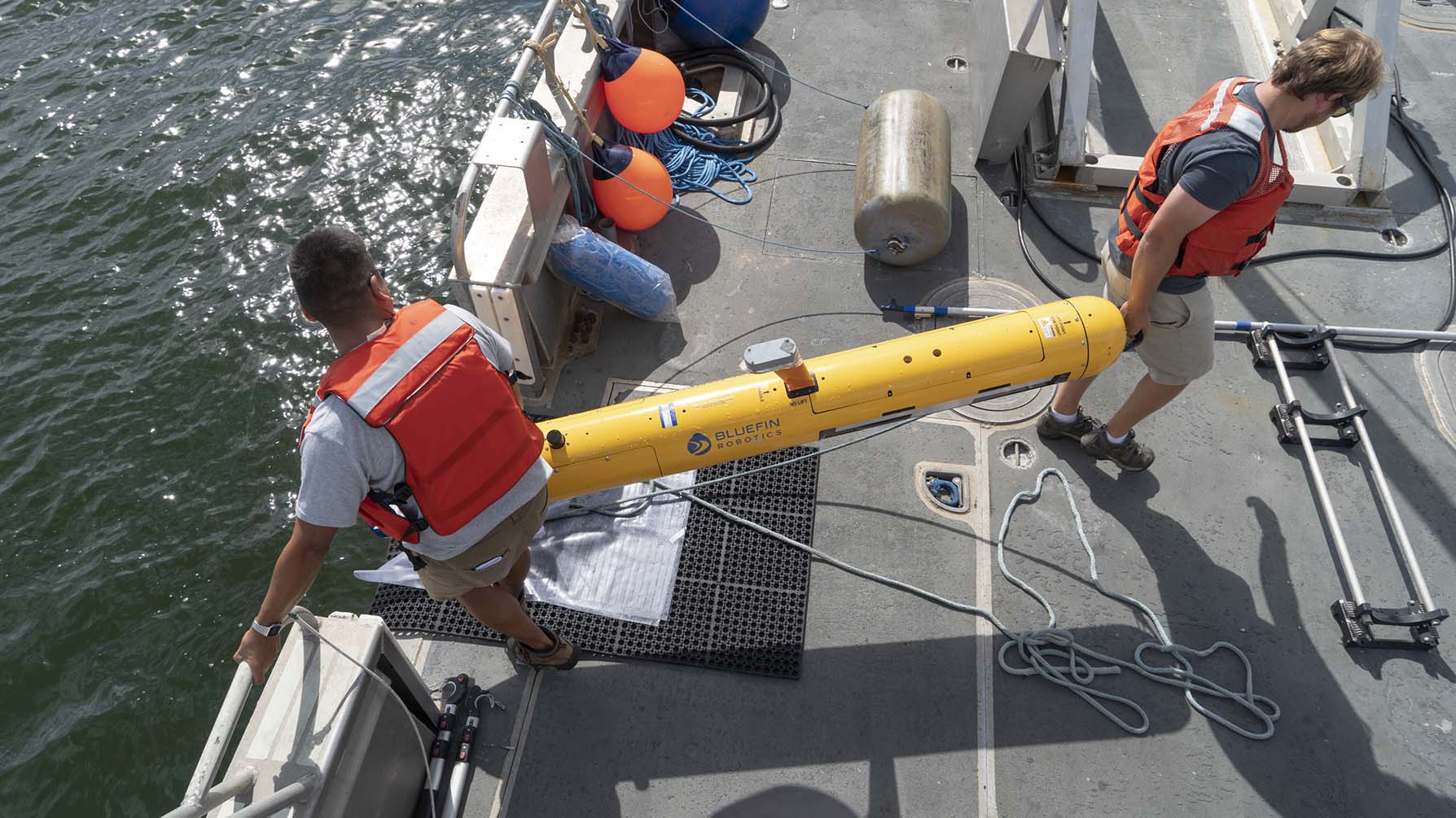 General Dynamics Knifefish Unmanned Undersea Vehicle First to Achieve Critical Acquisition Milestone