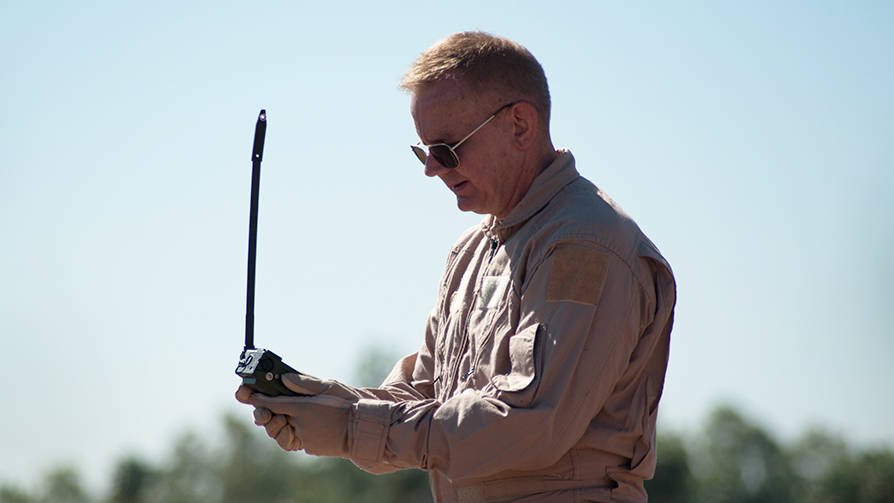 HOOK3 Combat Survival Radio Close Up 2