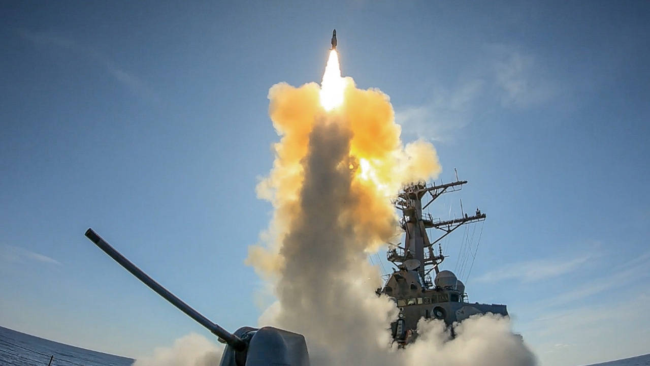 USS Stout DDG 55 launches Missile