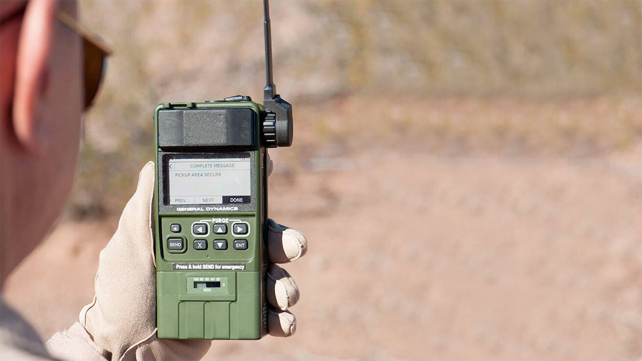 Radios - HOOK-3 Combat Survival Radio resized
