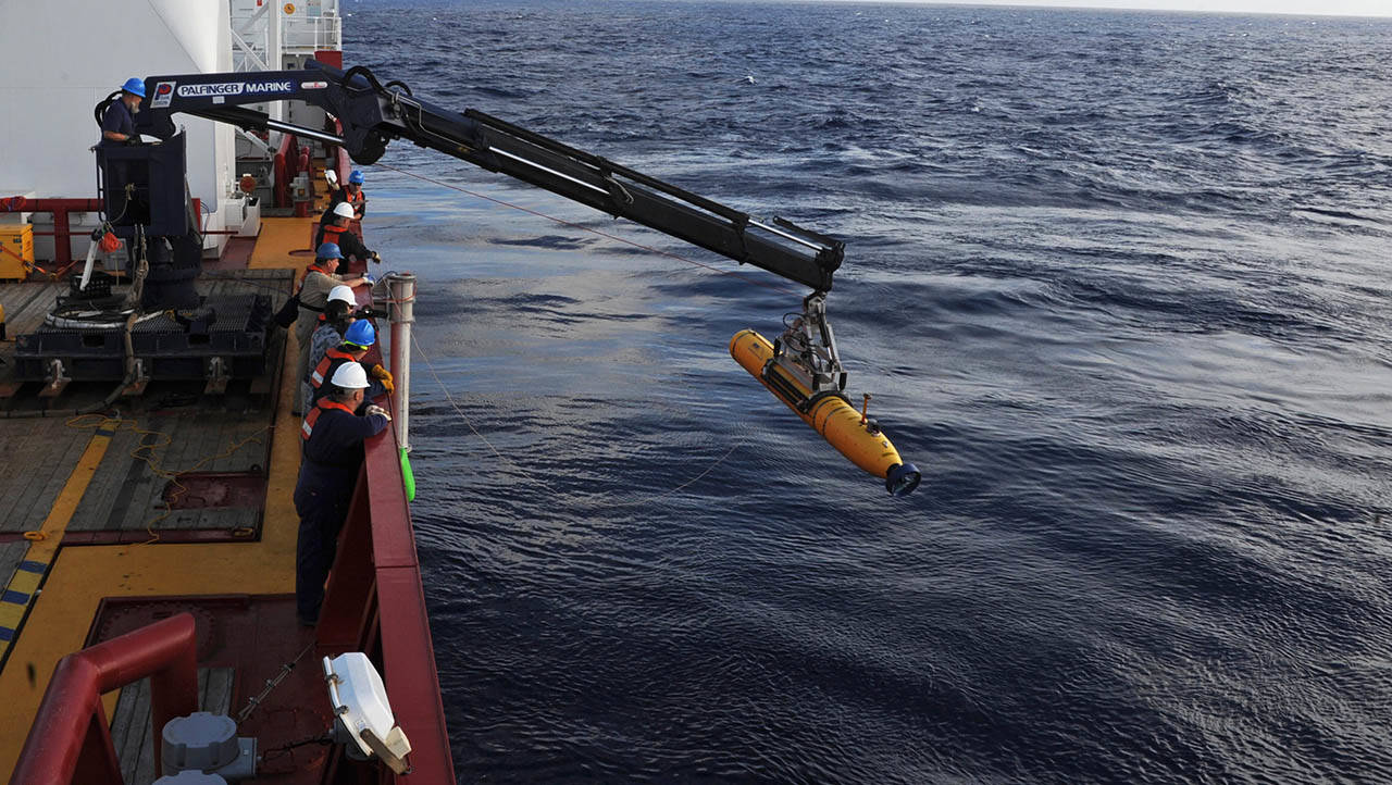 Bluefin-21 Supports Search for MH370 in Indian Ocean