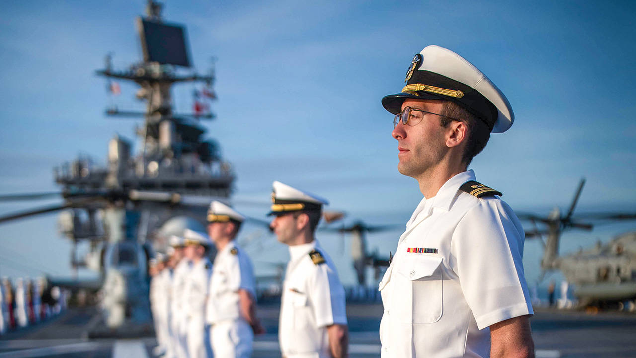 Sailors on the flight deck of USS Bataan