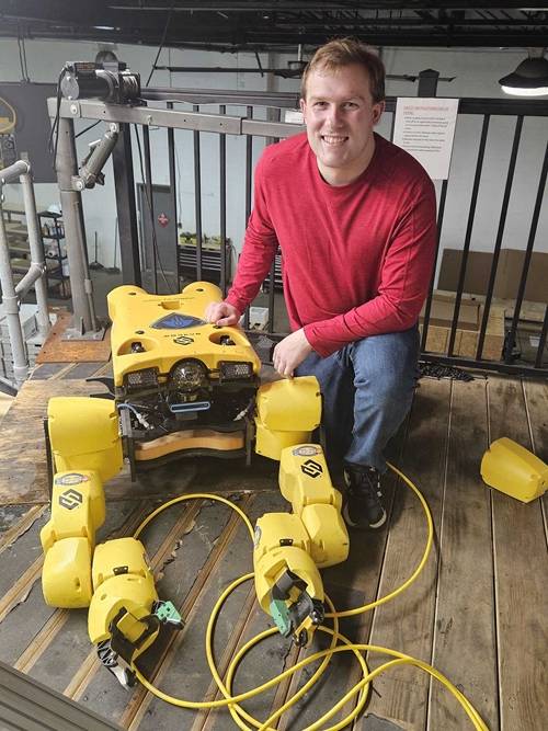 Zach Spys Mechanical Engineer Underwater Equipment