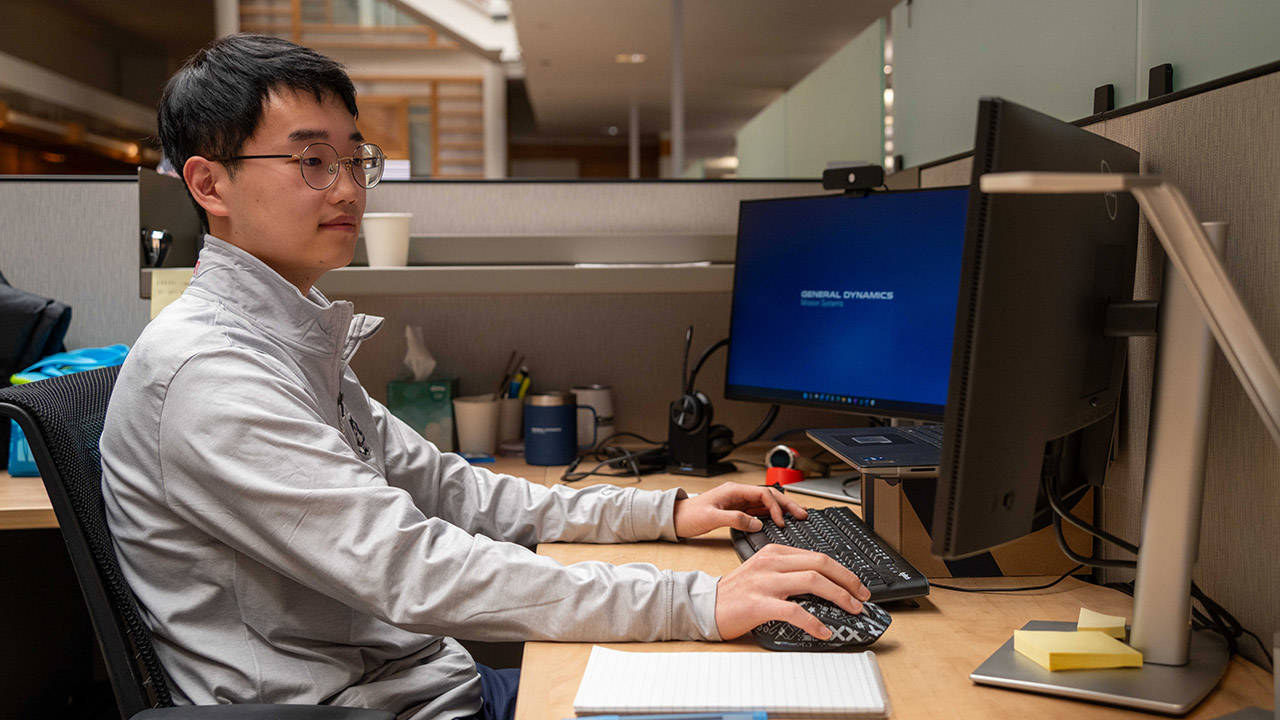 Aaron Lee GDMS Mechanical Engineer